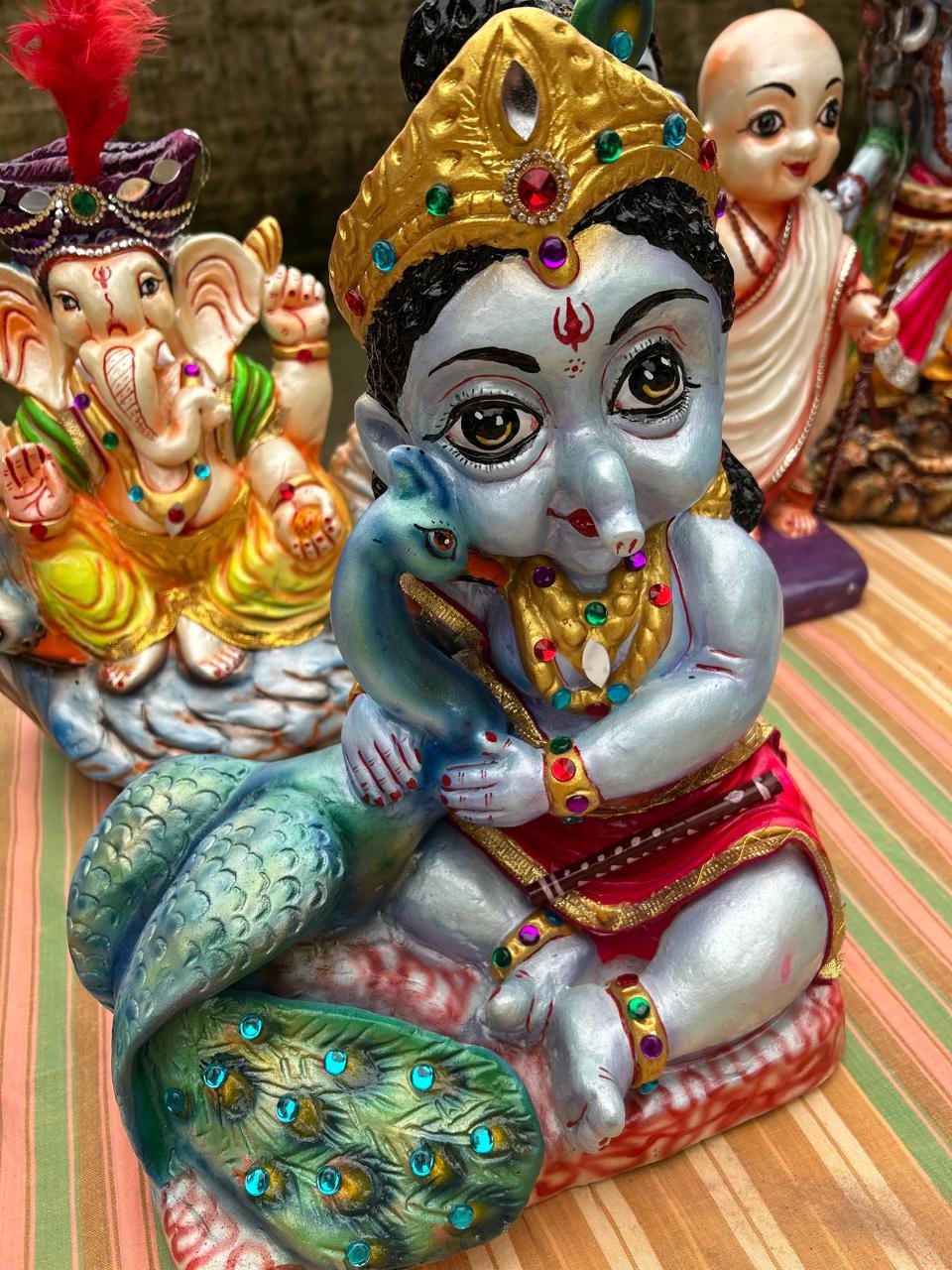 IMG 20260909 WA0000 पर्यावरण संरक्षण का संदेश दे रही गणेश प्रतिमाएं,केंद्रीय जेल रायपुर में बंदियों ने मिट्टी से तैयार की 500 पर्यावरण-अनुकूल गणेश प्रतिमाएं