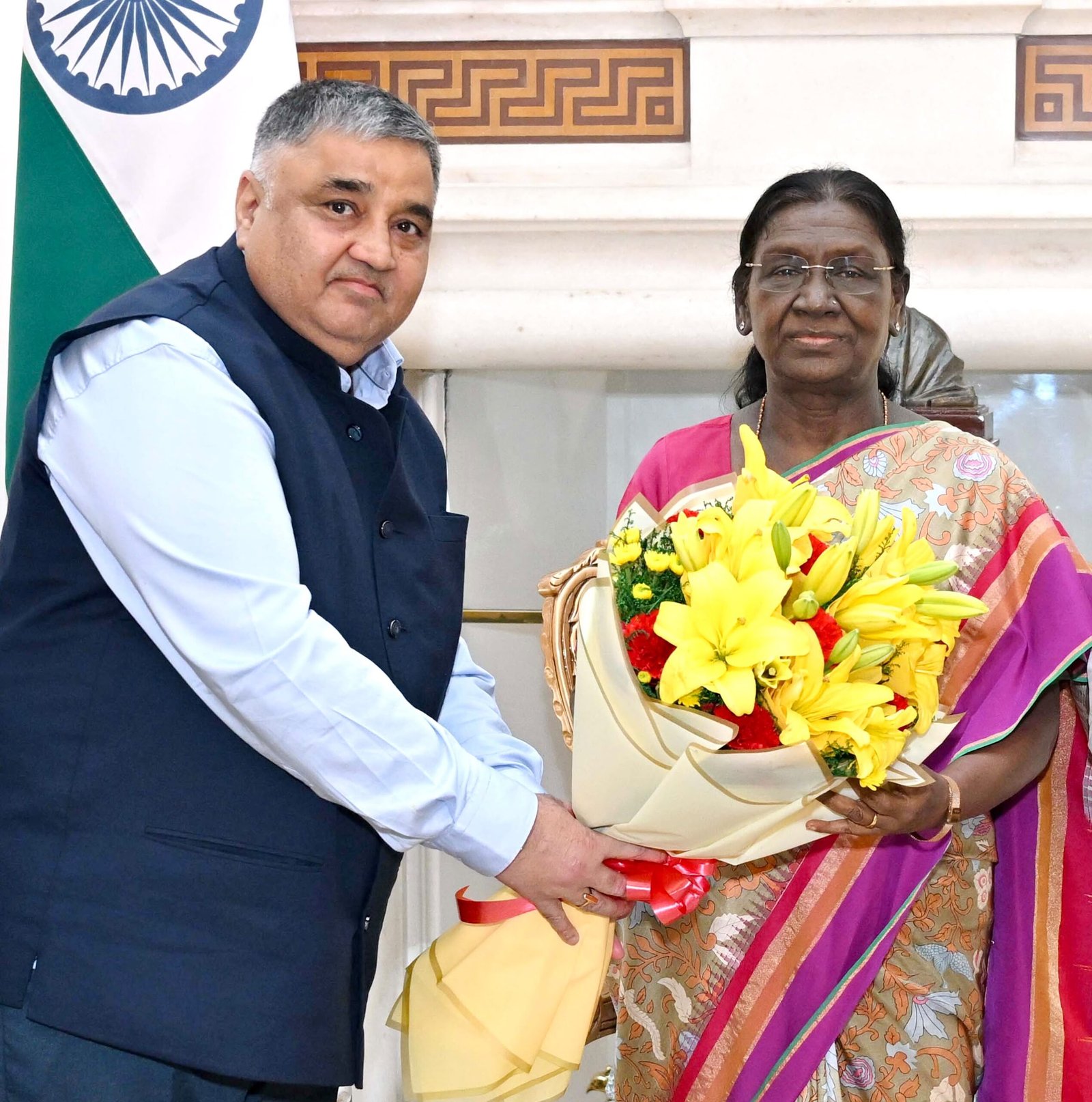IMG 20260929 WA0010 scaled मुख्यमंत्री विष्णु देव साय के निमंत्रण पर राष्ट्रपति ने स्वीकार किया बस्तर दशहरा के मुरिया दरबार में शामिल होने का आमंत्रण