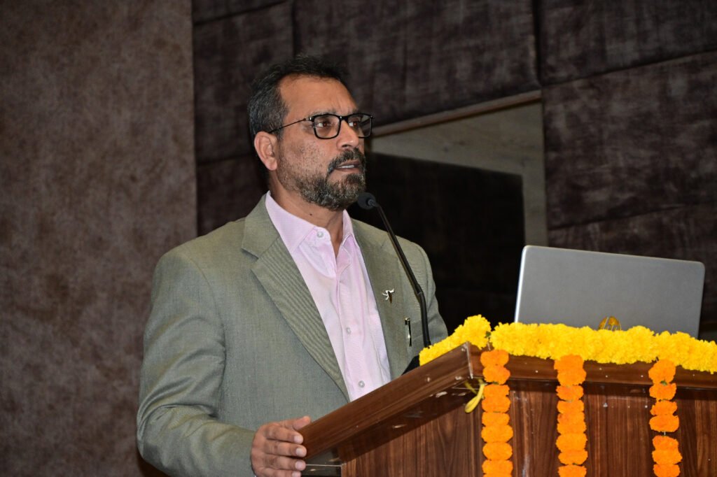 कला और कल्पनाशीलता से युवाओं ने दिया वन्यजीव संरक्षण का संदेश 3 1009569136 कला और कल्पनाशीलता से युवाओं ने दिया वन्यजीव संरक्षण का संदेश