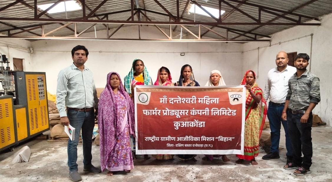 वन मंत्री केदार कश्यप के मार्गदर्शन में CGCERT की महत्वपूर्ण उपलब्धि, बस्तर के जैविक वनोपजों को मिलेगी वैश्विक पहचान 1 16a530b4 2a77 4b0e ad7c 0fb85749db89 वन मंत्री केदार कश्यप के मार्गदर्शन में CGCERT की महत्वपूर्ण उपलब्धि, बस्तर के जैविक वनोपजों को मिलेगी वैश्विक पहचान