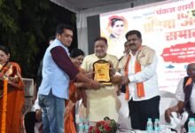 IMG 20261007 WA0020 पंकज शर्मा की स्मृति में रायपुर ने दी श्रद्धांजलि, पत्रकारिता के इस समर्पित हस्ताक्षर की प्रतिमा का हुआ अनावरण