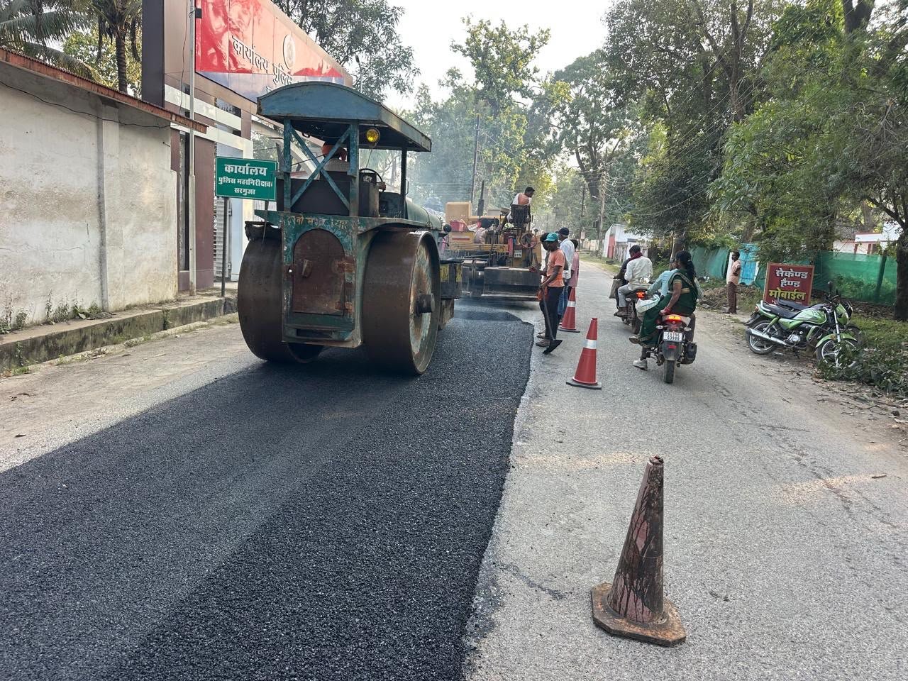 IMG 20261010 WA0090 उप मुख्यमंत्री अरुण साव के निर्देश पर एक्शन में पीडब्ल्यूडी, सड़कों की मरम्मत युद्धस्तर पर शुरू