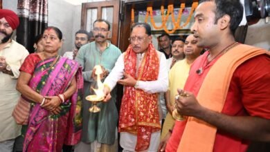 IMG 20261017 WA0152 मुख्यमंत्री साय ने रायपुर के कालीबाड़ी मंदिर एवं दुर्गा पूजा पंडाल में टेका माथा, प्रदेशवासियों की खुशहाली के लिए मांगा आशीर्वाद