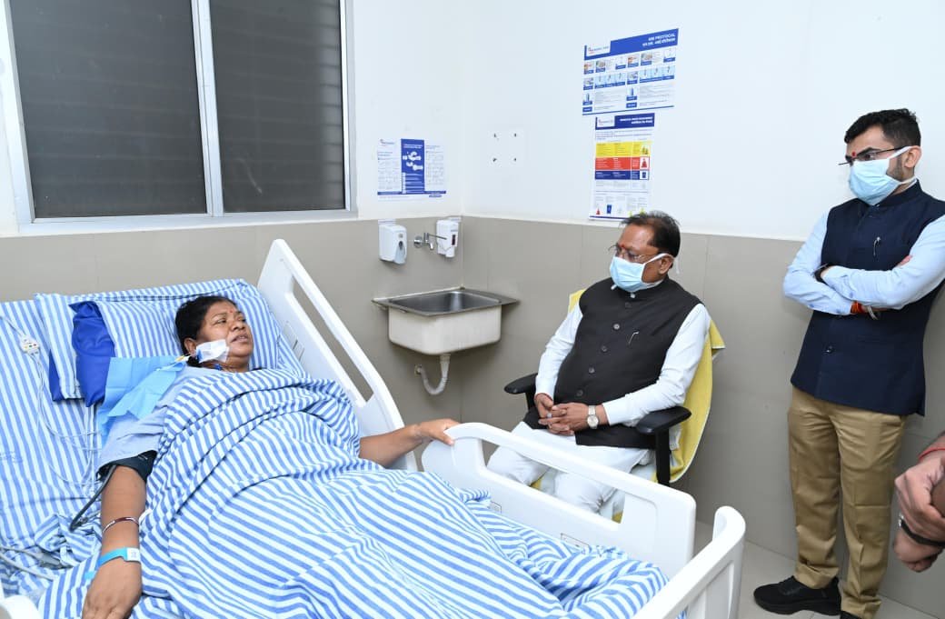 मुख्यमंत्री विष्णुदेव साय ने विधायक रायमुनी भगत का जाना कुशलक्षेम : शीघ्र स्वास्थ्य लाभ की कामना की 1 IMG 20261019 WA0435 मुख्यमंत्री विष्णुदेव साय ने विधायक रायमुनी भगत का जाना कुशलक्षेम : शीघ्र स्वास्थ्य लाभ की कामना की